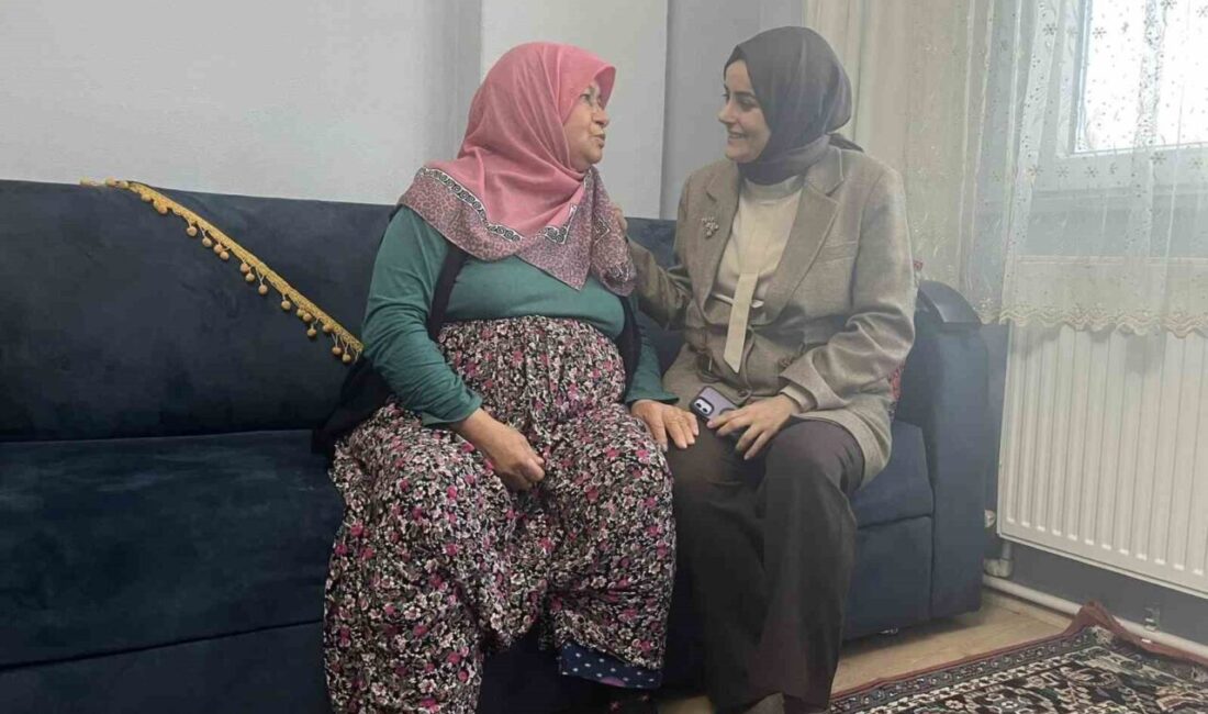 Kaymakam Feyza Nur Kılıç, Gölpazarı’ndaki Vatandaşlarla Ev Ziyaretleri Düzenledi Gölpazarı Kaymakamı Feyza Nur Kılıç, ilçede yaşayan İmzadiye Ünal ve