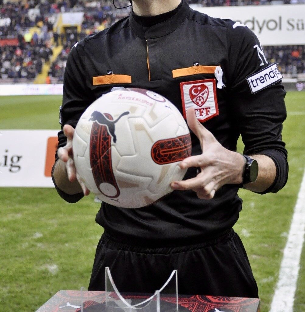 Kayseri Bölgesi Klasman Yardımcı Hakemleri Recep Güneş, İbrahim Bayram ve