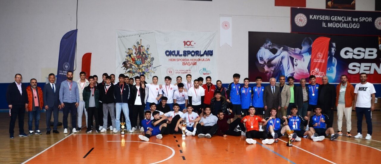 2025-2026 Eğitim-Öğretim Yılı Okullar Arası Hentbol Müsabakaları tamamlandı. Talas Spor