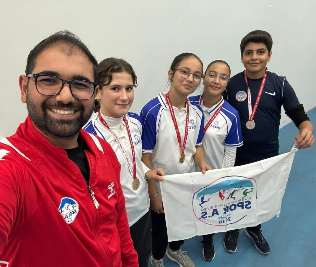 Kayseri'deki Cumhuriyet Kupası Salon Okçuluk İl Birinciliği'nde Kayseri Spor A.Ş.