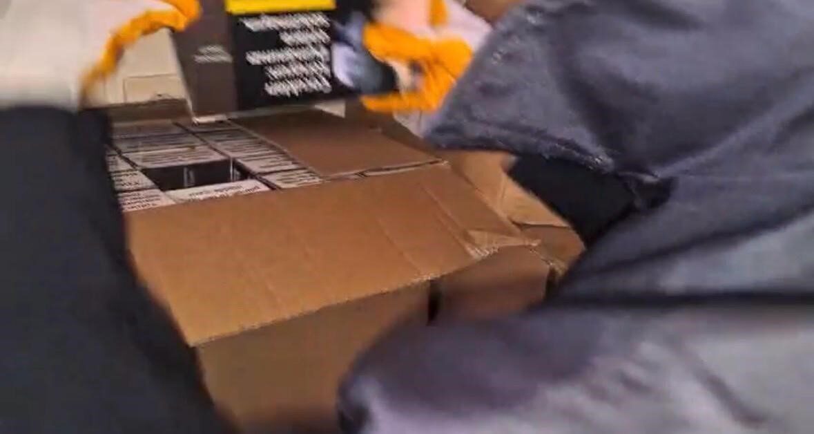 Kayseri’de yapılan operasyonda 49 bin 200 kaçak makaron ve 30 kilogram tütün ele geçirildi, bir kişi gözaltına alındı