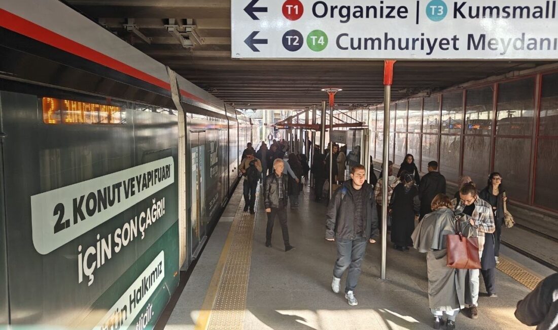 Kayseri Büyükşehir Belediyesi, yeni abonman kart hizmetiyle ulaşımı daha ekonomik