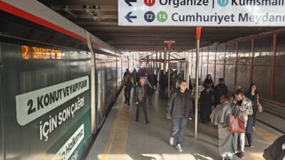 Kayseri Büyükşehir Belediyesi, yeni abonman kart hizmetiyle ulaşımı daha ekonomik