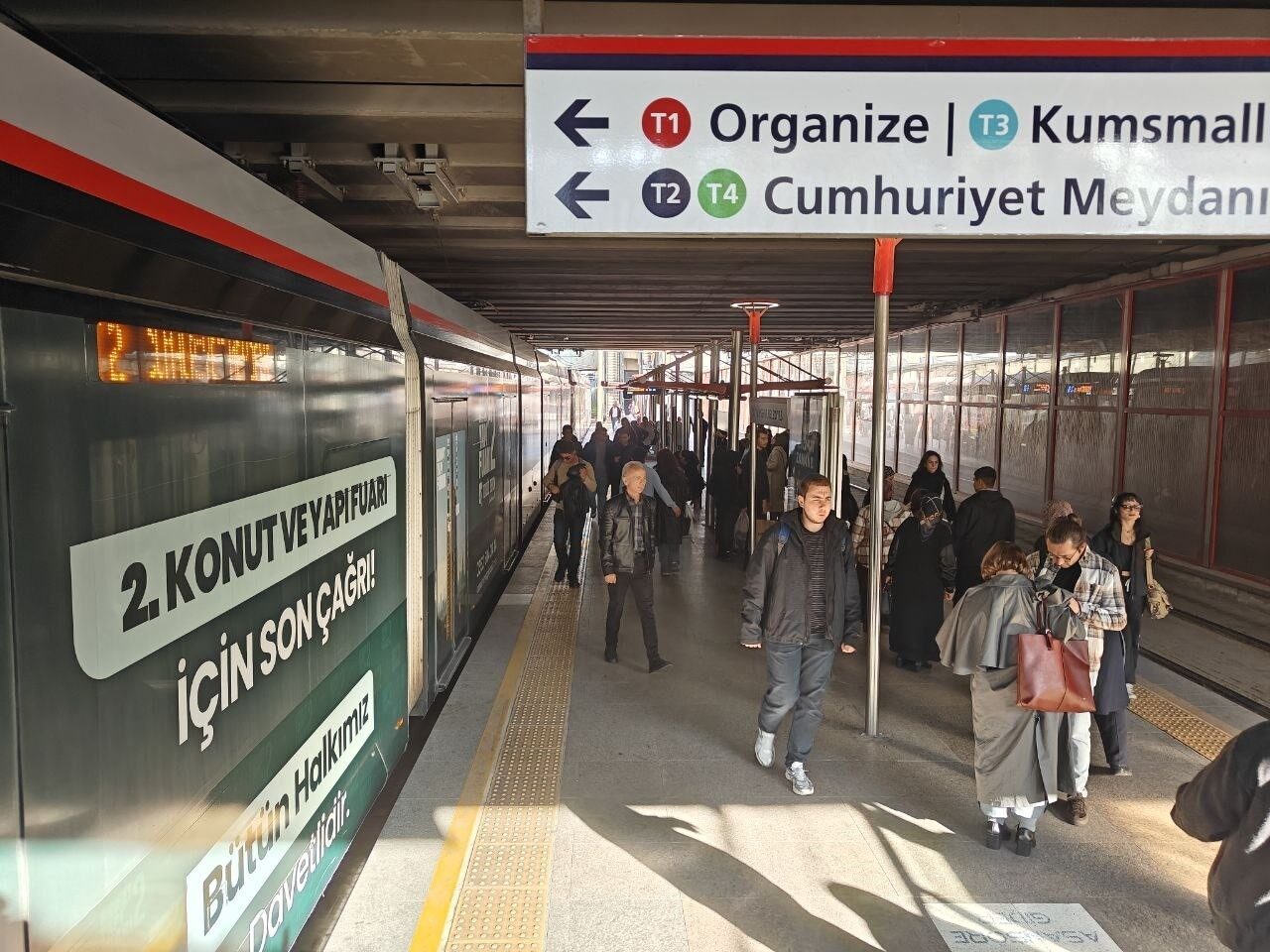 Kayseri Büyükşehir Belediyesi, yeni abonman kart hizmetiyle ulaşımı daha ekonomik