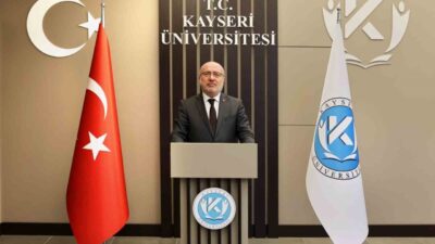 Kayseri Üniversitesi Rektörü Prof. Dr. Kurtuluş Karamustafa, 24 Kasım Öğretmenler