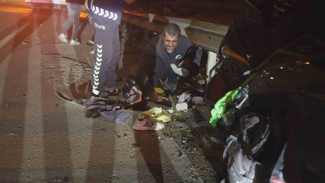 Hatay'ın Defne ilçesinde meydana gelen kazada, motosiklet sürücüsü G.K. yaralanırken,