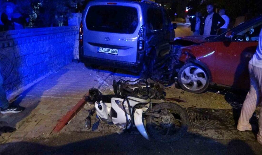 Antalya’da motosiklet kazası sonrası yaralanan sürücünün çığlıkları mahalleyi sarstı; sakinler önlem çağrısında bulundu. Antalya'nın Muratpaşa ilçesinde meydana gelen trafik kazasında motosiklet sürücüsü Yahya