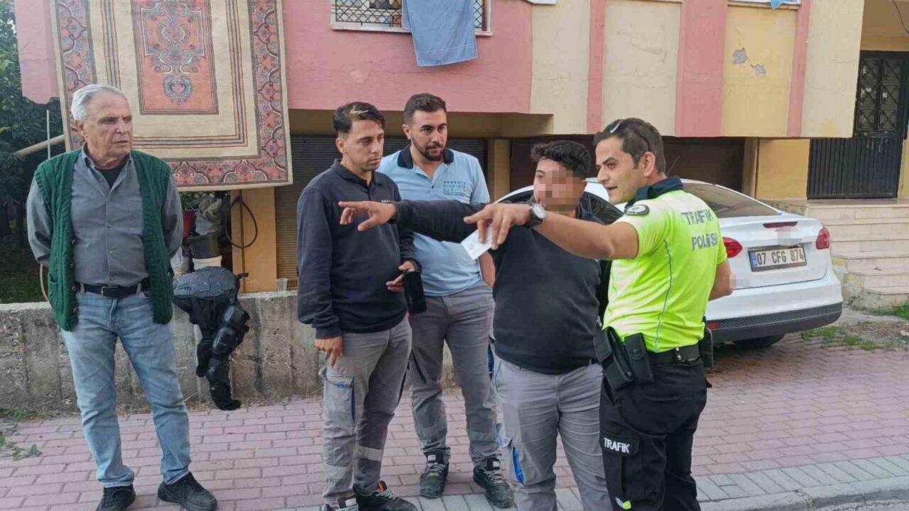 Manavgat’ta Motosiklet ve Otomobil Çarpıştı, Yaralı Kadın Arasında Gerginlik Doğdu