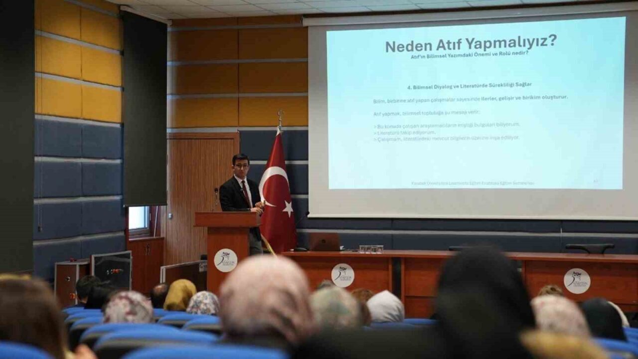 Karabük Üniversitesi’nde Lisansüstü Öğrencilere Yönelik Tez Yazım Atölyesi Gerçekleştirildi
