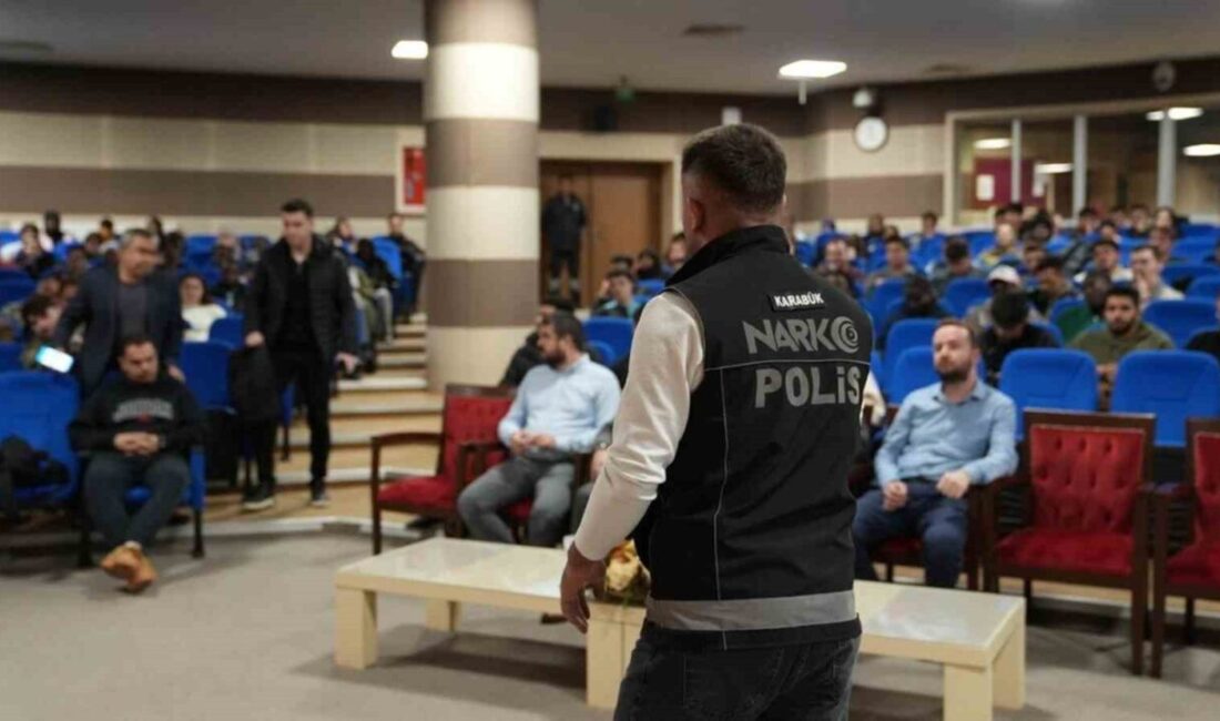 Karabük Üniversitesi, madde bağımlılığına karşı gençleri bilgilendirmek amacıyla "Narkorehber Gençlik