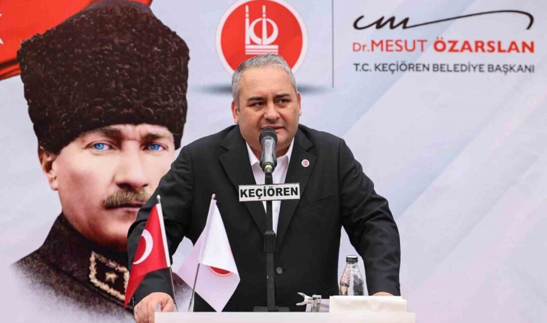 Keçiören Belediye Başkanı Mesut Özarslan, Yeşiltepe'deki halk otobüsleri hareket noktasında