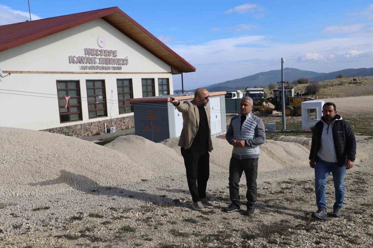 Karabük’teki Keltepe Kayak Merkezi, yeni sezon için hazırlıklarını sürdürüyor. Gençlik