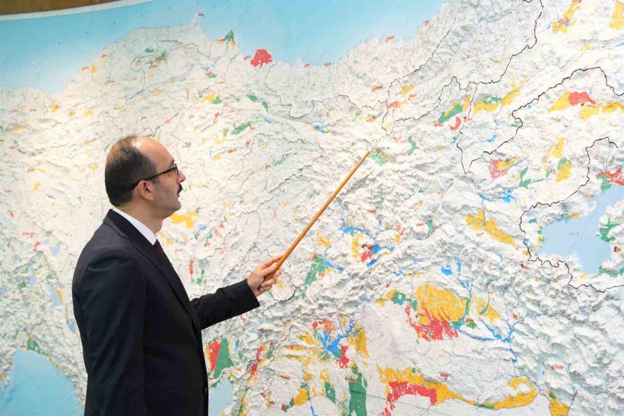 Tarım ve Orman Bakanlığı'nın Erzincan Kemah Özdamar Regülatör Sulaması Projesi