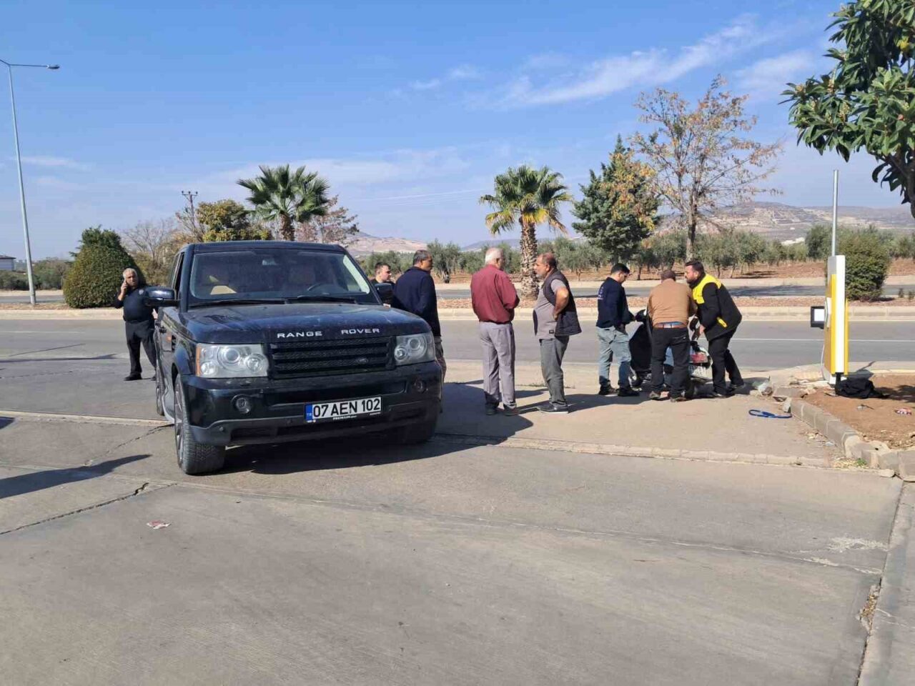 Kilis-Gaziantep karayolunda bir cip ile motosikletin çarpışması sonucu H.K. ağır