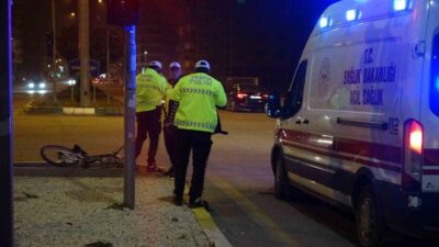 Kilis’teki kazada B.U. yönetimindeki otomobil, bisiklet süren H.M. ile çarpıştı.