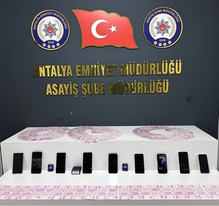 Antalya'da dolandırıcılar, sahte bir emlak ilanıyla 2 milyon 100 bin