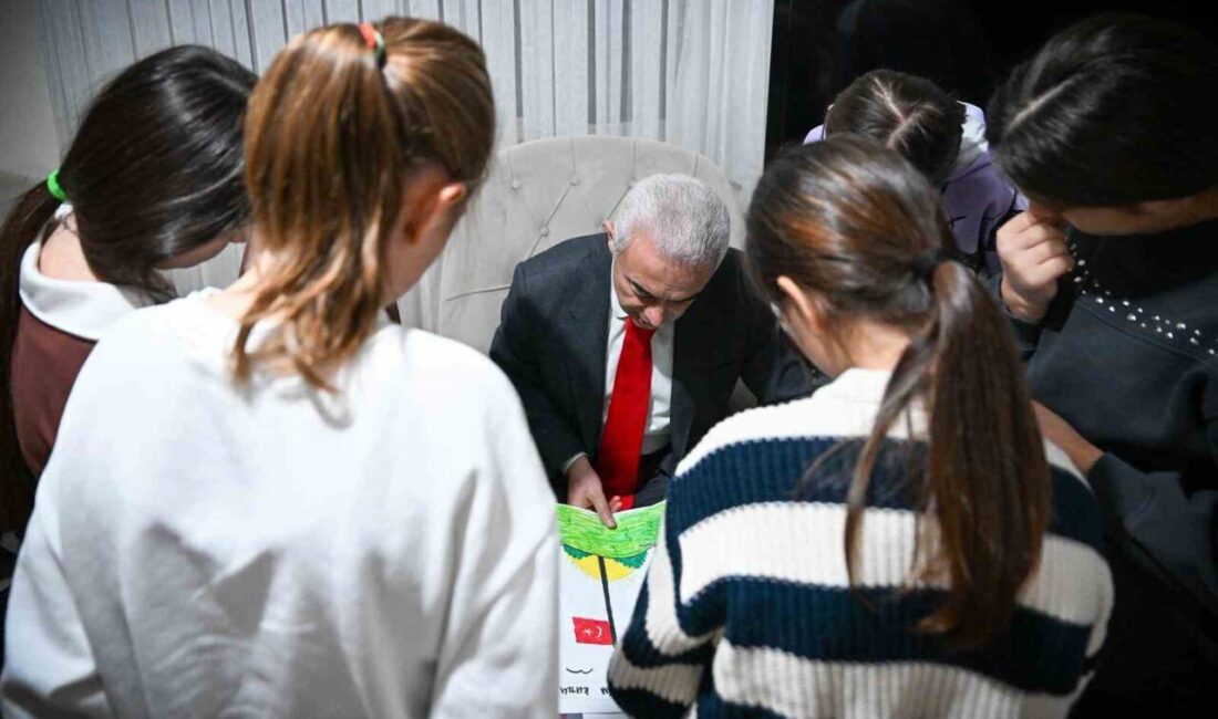 Kırklareli Valisi Uğur Turan ve eşi Nihal Turan, Aile ve