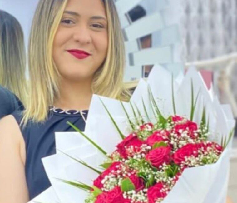 Kırklareli'nin Lüleburgaz ilçesinde 19 yaşındaki Rümeysa Sanpur'un tabancayla vurulmasının ardından