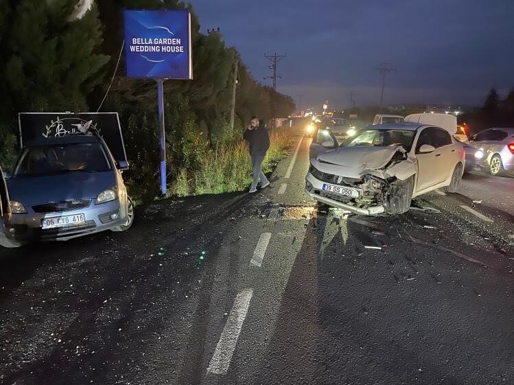 Kırklareli'nin Lüleburgaz ilçesinde 06 CVG 416 ve 39 SS 050