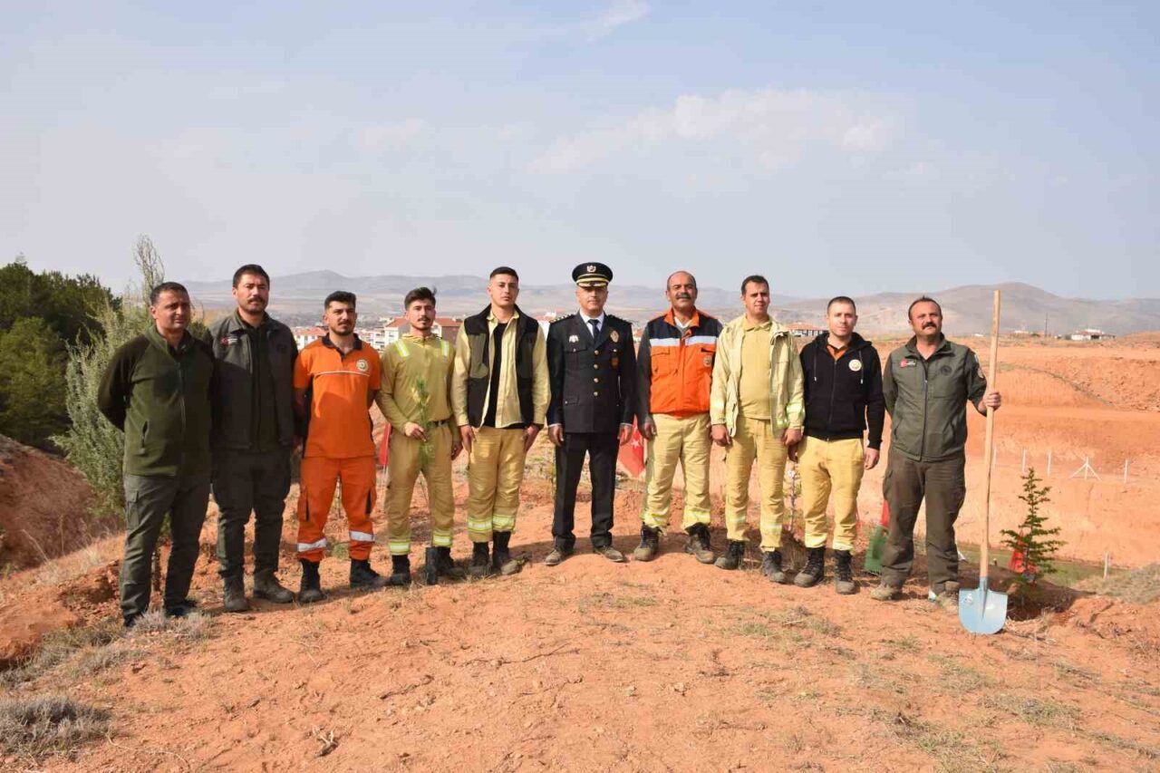 Kırşehir İl Emniyet Müdürlüğü, "Şehitlerimiz İçin Her Bir Fidan, Geleceğimiz