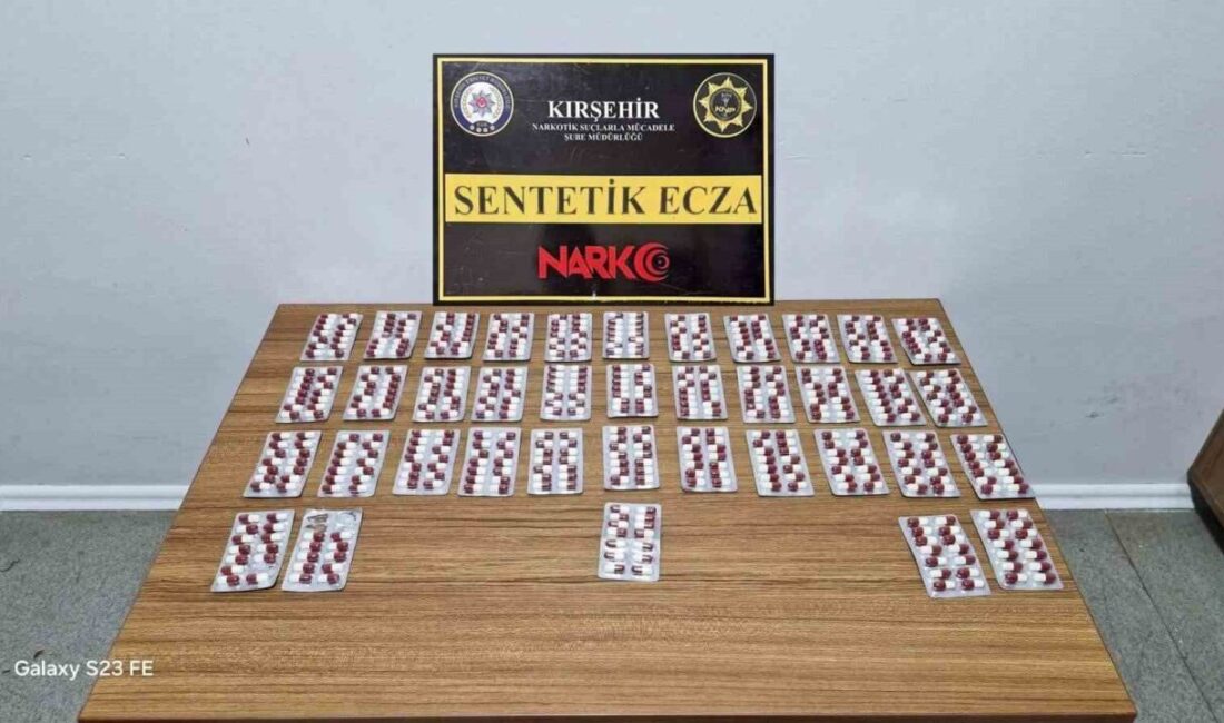 Kırşehir'de Narkotik Suçlarla Mücadele Şube Müdürlüğü, Çiçekdağı'nda düzenlediği operasyonda Ö.E.