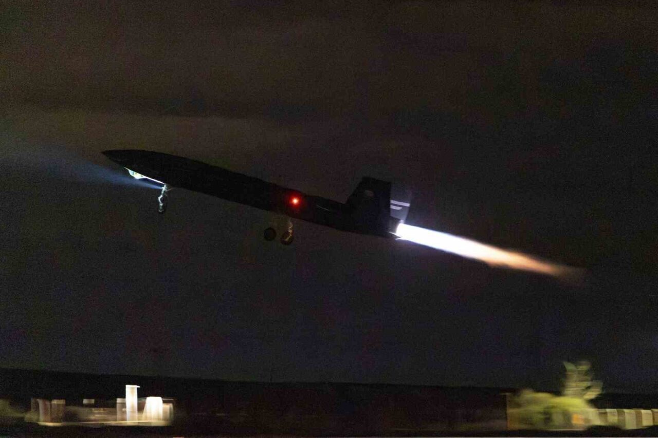 Türkiye’nin ilk insansız savaş uçağı Bayraktar KIZILELMA, ASELSAN’ın TOYGUN Düşük