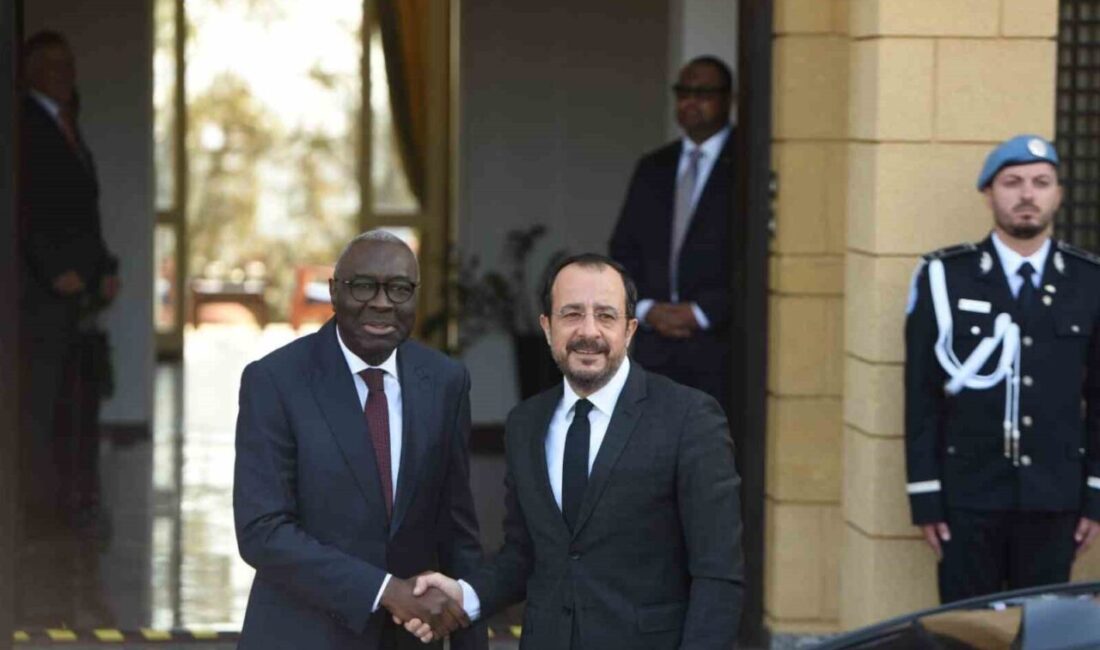 KKTC Cumhurbaşkanı Tufan Erhürman, görevine başladıktan sonraki ilk toplantısını GKRY