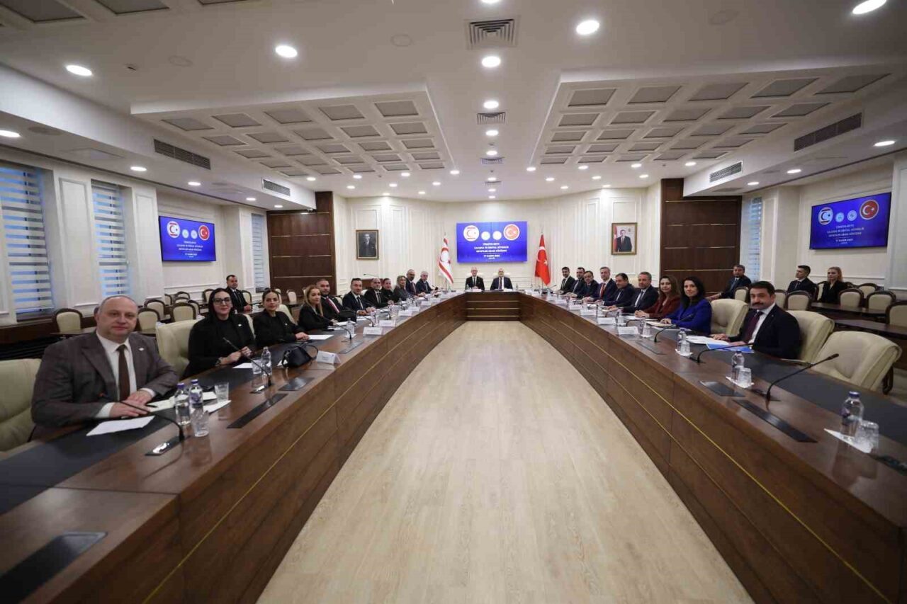 Çalışma ve Sosyal Güvenlik Bakanı Vedat Işıkhan, KKTC Çalışma ve