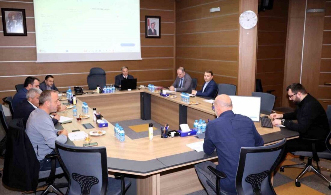 Kocaeli Büyükşehir Belediyesi Encümeni, kasım toplantısında ulaşımdaki kurallara uymayan şoförlere