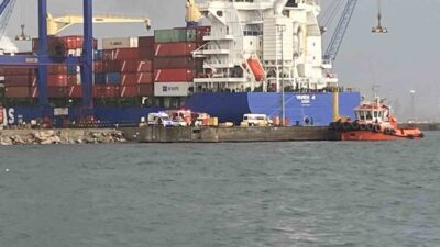 Kocaeli'nin Körfez ilçesinde kayığın alabora olması sonucu M.Ş.C. kurtarılırken, diğer