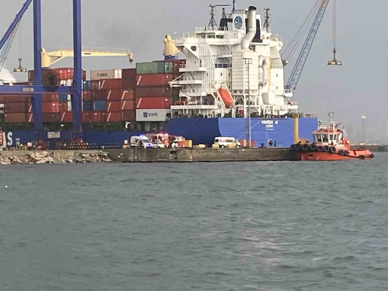 Kocaeli'nin Körfez ilçesinde kayığın alabora olması sonucu M.Ş.C. kurtarılırken, diğer