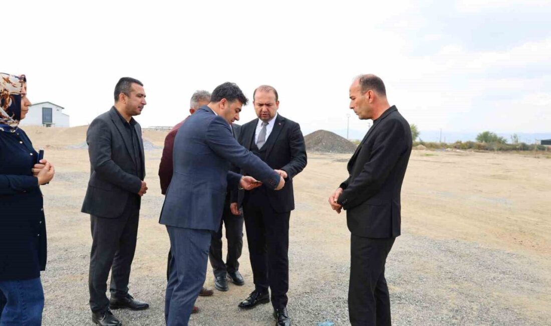 Koçarlı İlçe Devlet Hastanesi'nin geçici hizmet vereceği alanın hazırlanması için