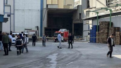 Konya'nın Karatay ilçesindeki Meram Un Fabrikası'nda gaz sıkışması nedeniyle çıkan