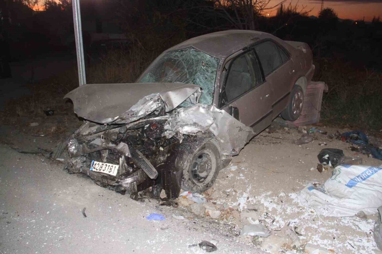 Beyşehir’de Traktör ile Otomobilin Çarpışması Sonucu İki Yaralı Var