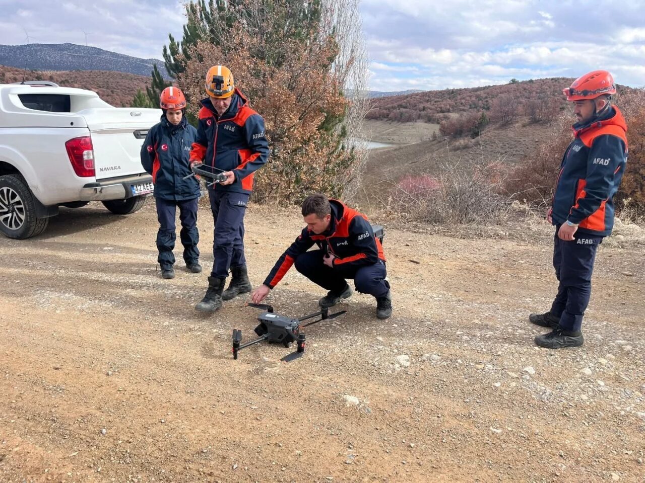 Konya'nın Beyşehir ilçesinde 15 yaşındaki Berk İvacık'ı bulmak için sürdürülen