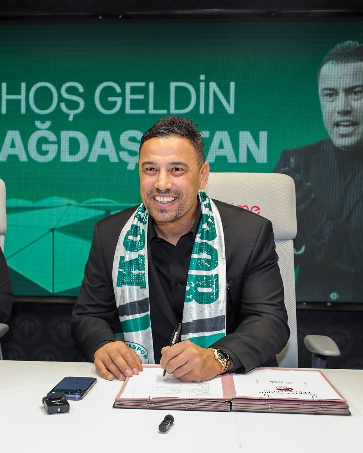 Konyaspor, Teknik Direktör Çağdaş Atan ile 2026-2027 sezonunun sonuna kadar