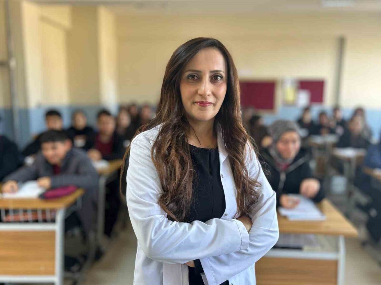 Van'daki İzzeddin Şir Anadolu Lisesi Biyoloji öğretmeni Saniye Kurt, kendi