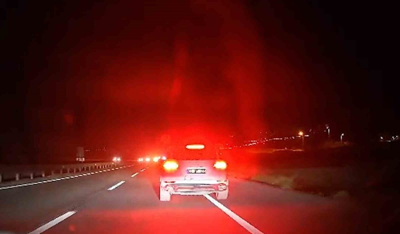 Kırıkkale'de E.D. (37), trafikte tehlikeli manevralar yaparak bir ailenin can