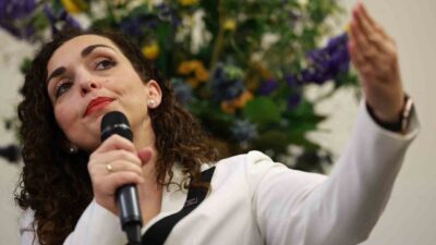 Kosova Cumhurbaşkanı Vjosa Osmani, erken parlamento seçimlerinin 28 Aralık'ta yapılacağını