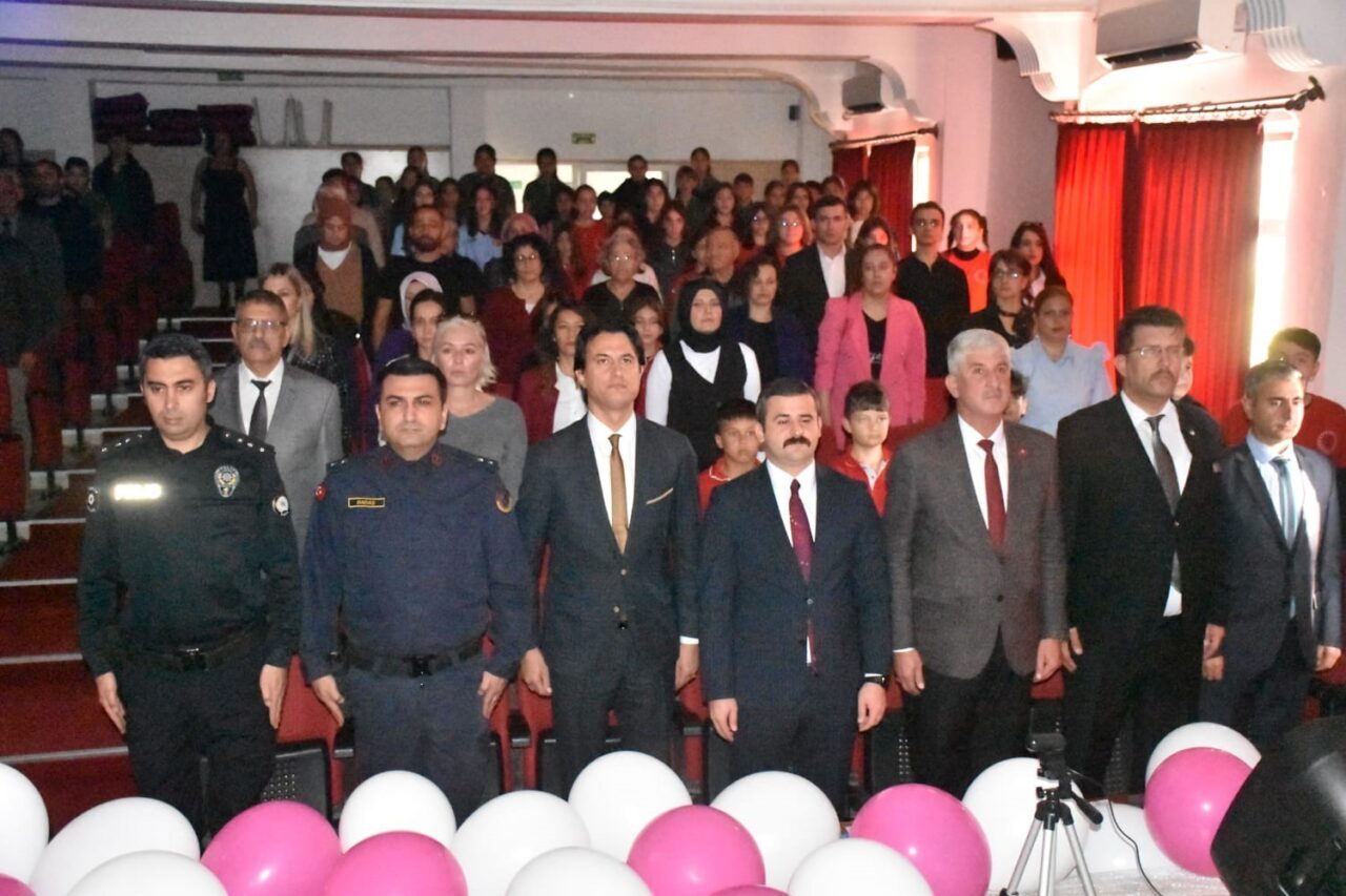 Köyceğiz'de 24 Kasım Öğretmenler Günü, saat 09.30'da Hükümet Konağı'nda başlayan