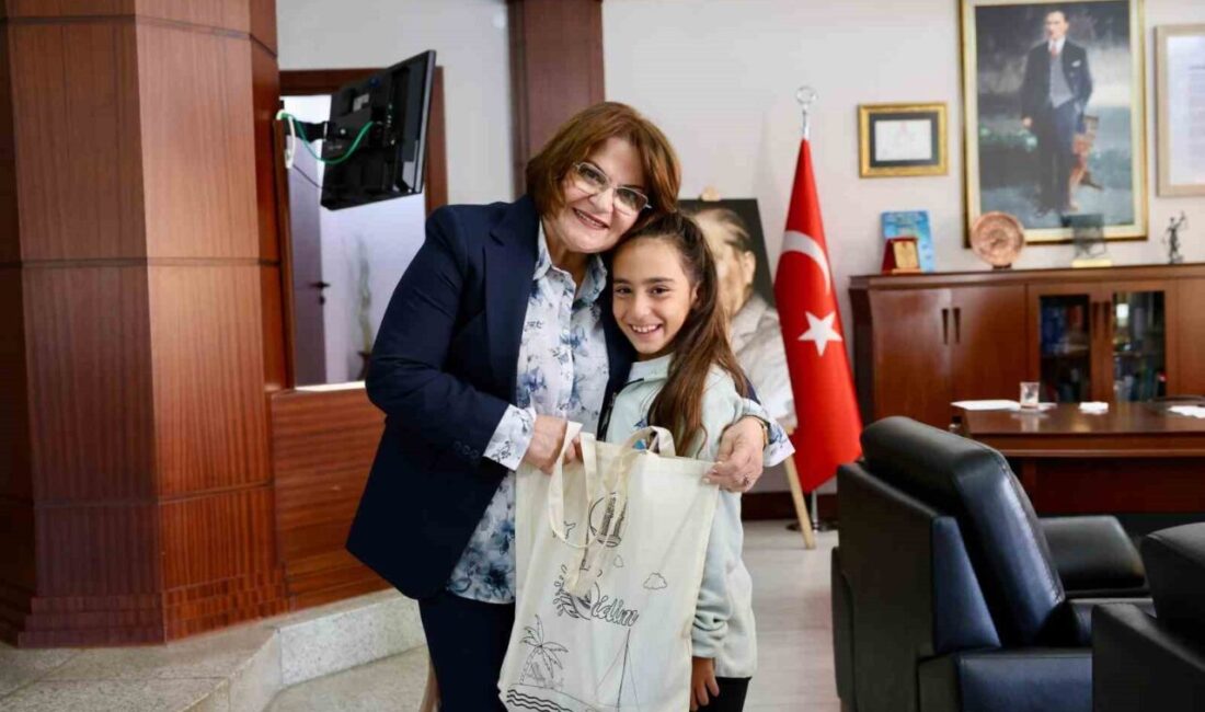 Didim’in Genç Yelkencileri, Belediye Başkanı Hatice Gençay’ı Ziyaret Etti Didim'deki genç yelkenciler, Türkiye Optimist Yarışları'ndaki başarılarını paylaşmak üzere Didim