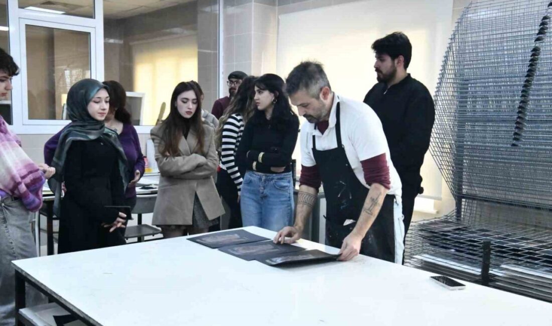 Sakarya Üniversitesi Sanat Tasarım ve Mimarlık Fakültesi, Prof. Daniel Tummolillo