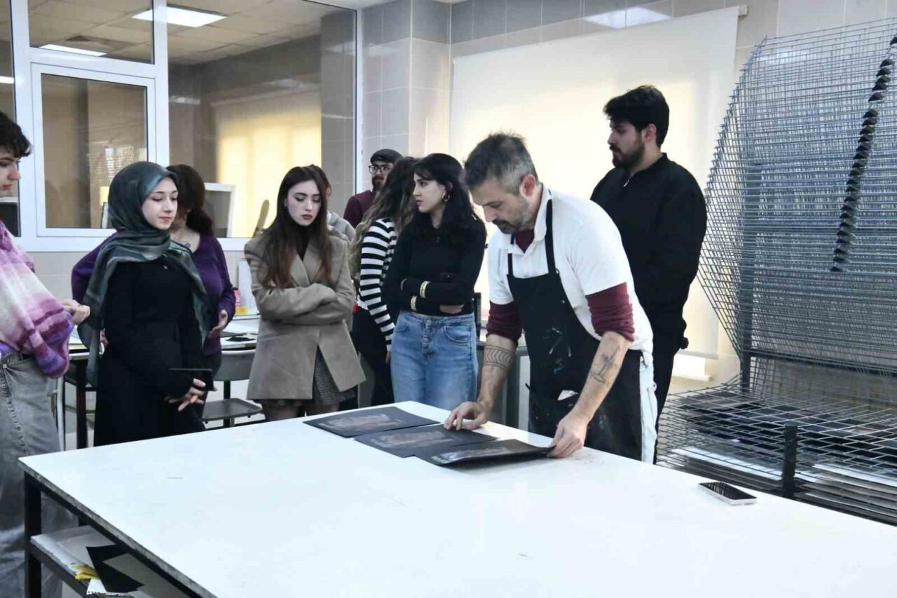 Sakarya Üniversitesi Sanat Tasarım ve Mimarlık Fakültesi, Prof. Daniel Tummolillo