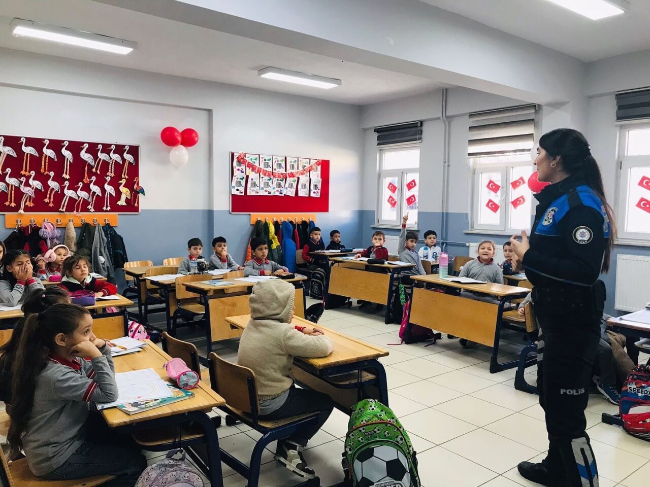 Kütahya İl Emniyet Müdürlüğü, "Dumlupınar’da Parlayan Yıldızlar" projesi ile Lala