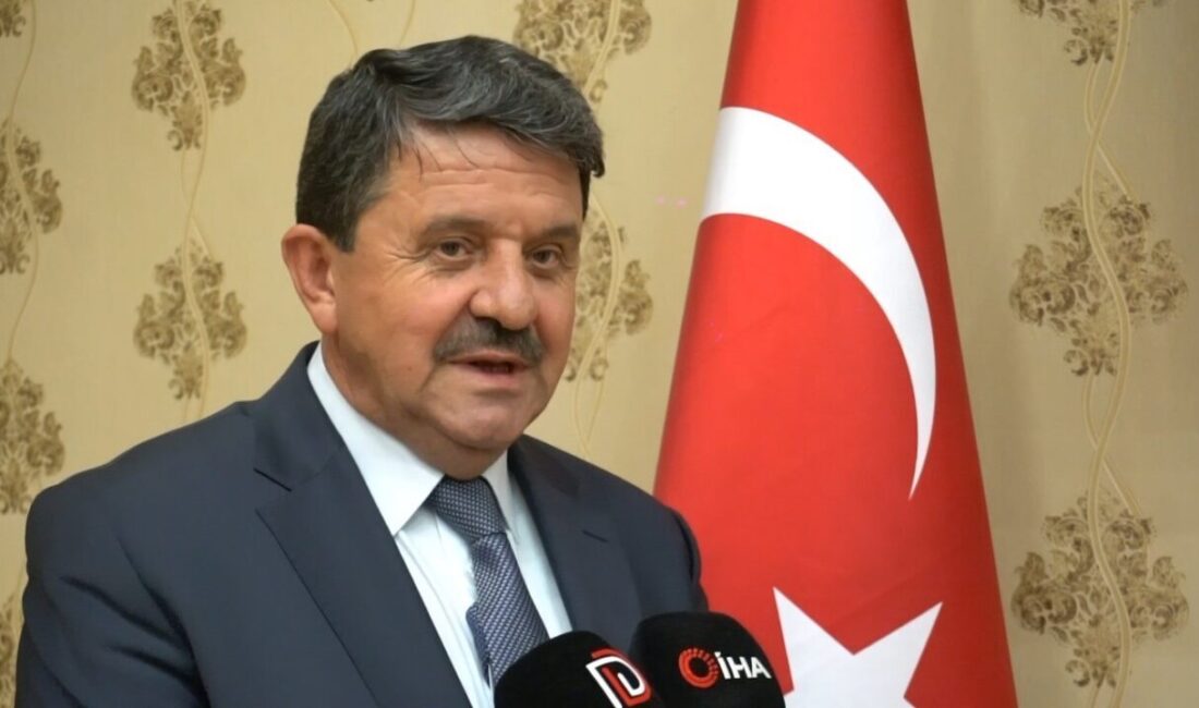 Kütahya İl Genel Meclisi Başkanı Muammer Özcura, Seydiköy'deki su sıkıntısı