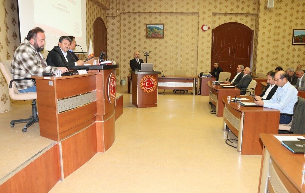 Kütahya İl Genel Meclisi, 2026 yılı bütçesini Muammer Özcura başkanlığında