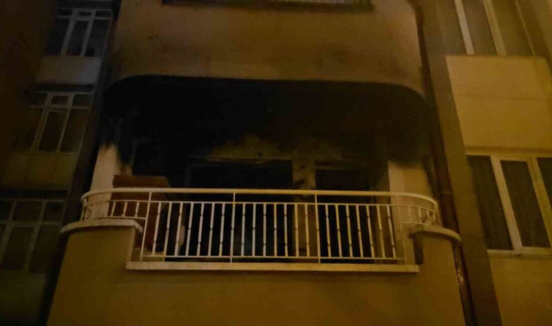 Kütahya’da Apartmanda Yangın: 68 Yaşındaki İsmet Çubuk Hayatını Kaybetti, İki Kişi Yaralandı Kütahya'da bir apartman dairesinde çıkan yangında 68 yaşındaki İsmet Çubuk