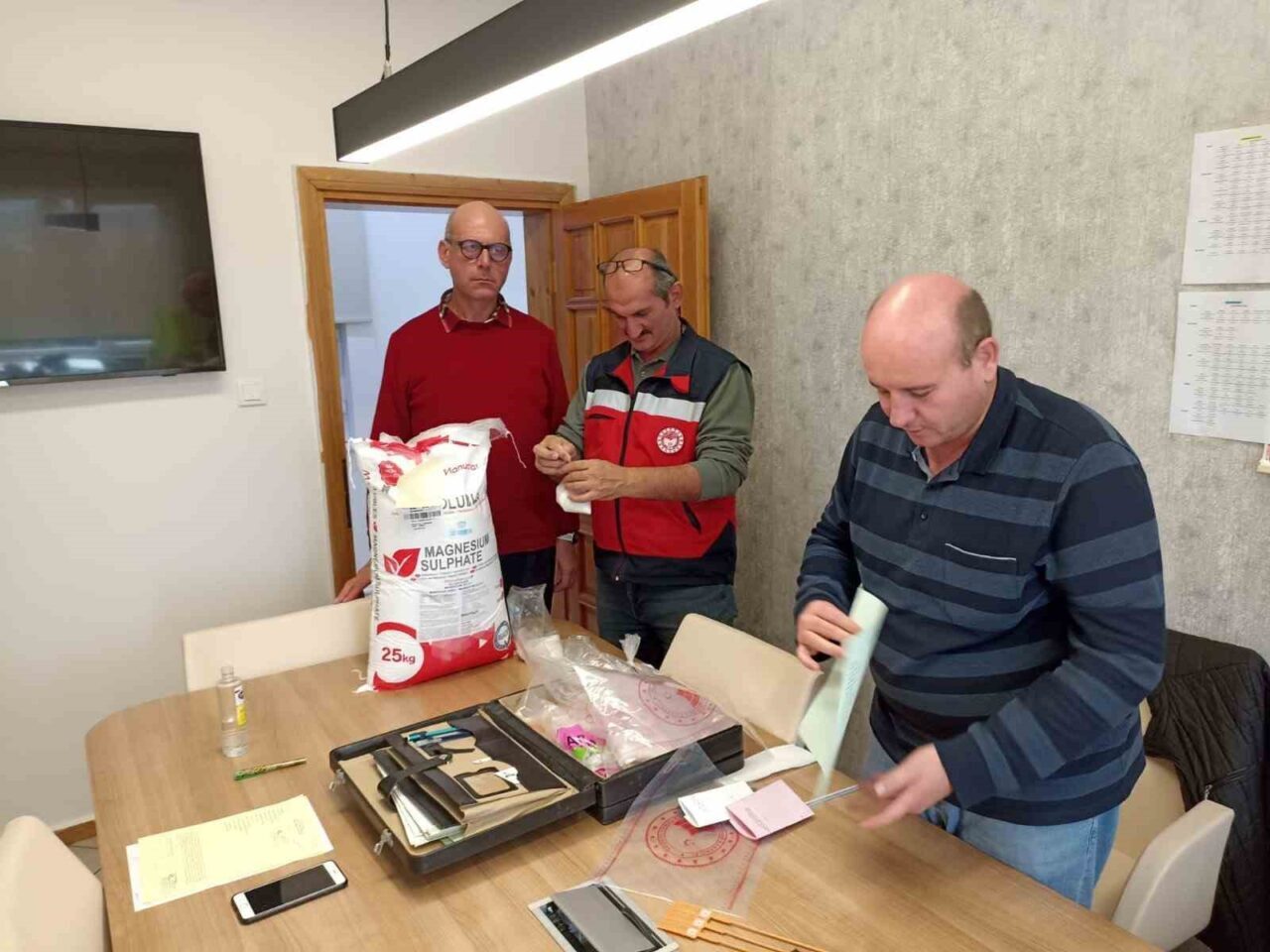 Kütahya İl Tarım ve Orman Müdürlüğü, üreticilerin kaliteli gübreye ulaşımını