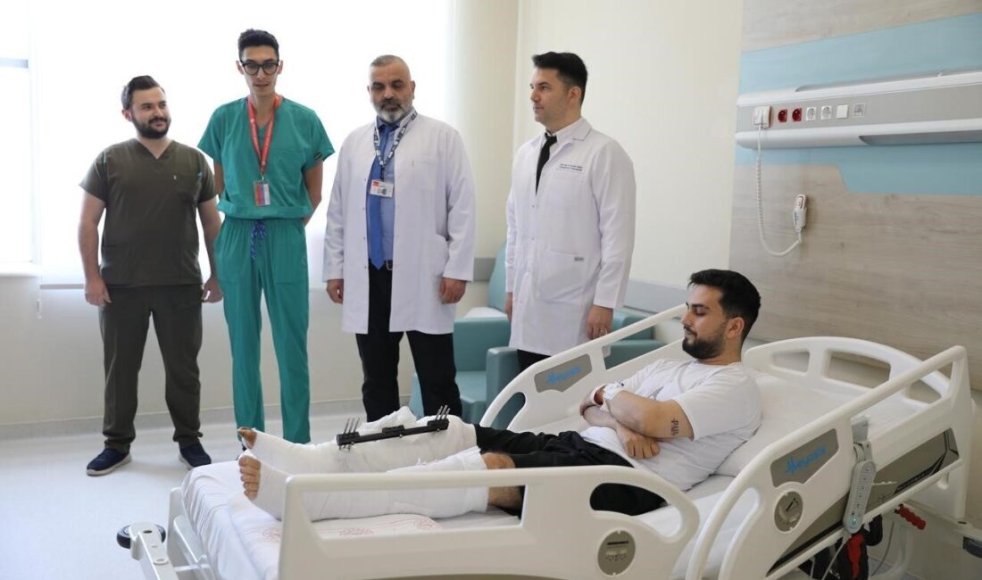 Kütahya Sağlık Bilimleri Üniversitesi ve Kütahya Şehir Hastanesi'nden hekimler, 1,5