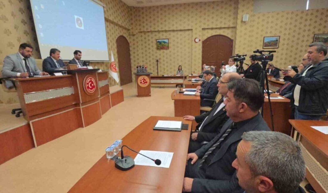 Kütahya İl Genel Meclisi Başkanı Muammer Özcura, 2025'te 1,98 milyar